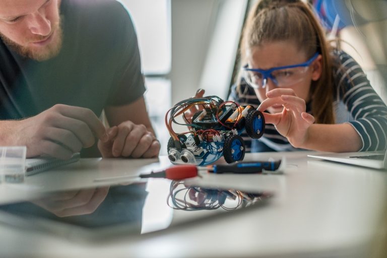 Delivering Engineering Activities To Young People 